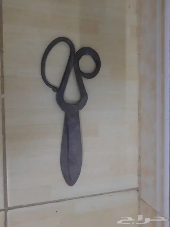 مقص قديم مرة لاهل التراث 1