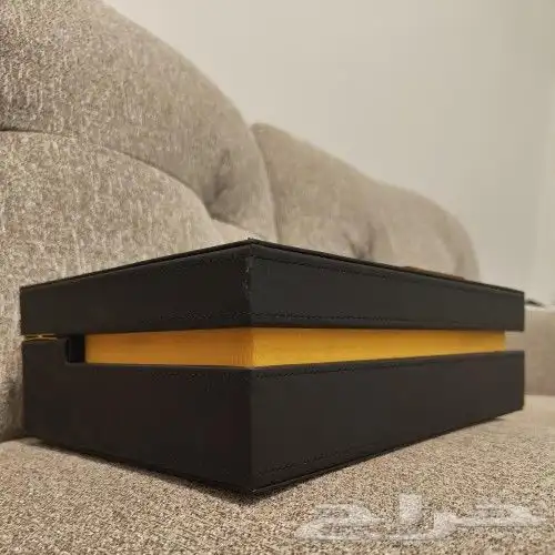 عود هندي نجلاند في صندوق جلدي مميز 3