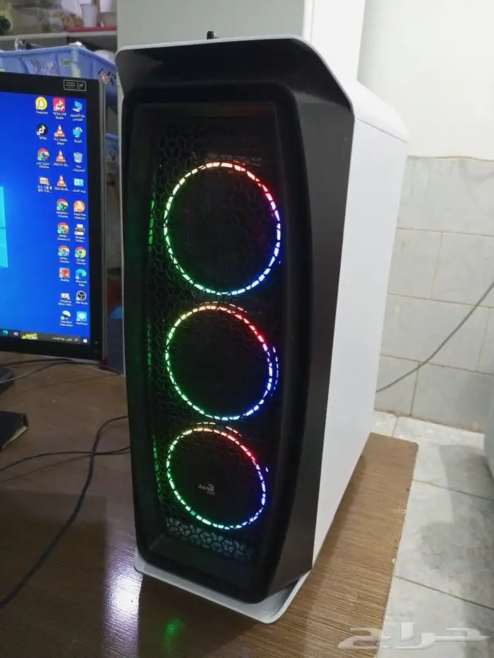 pc قيمنق للبيع 2