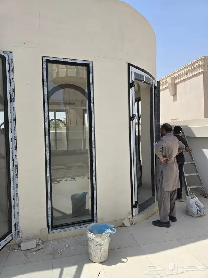 واجهات المنيوم سرايا أبواب مقوس واجهات كارتن وول استركشر 1