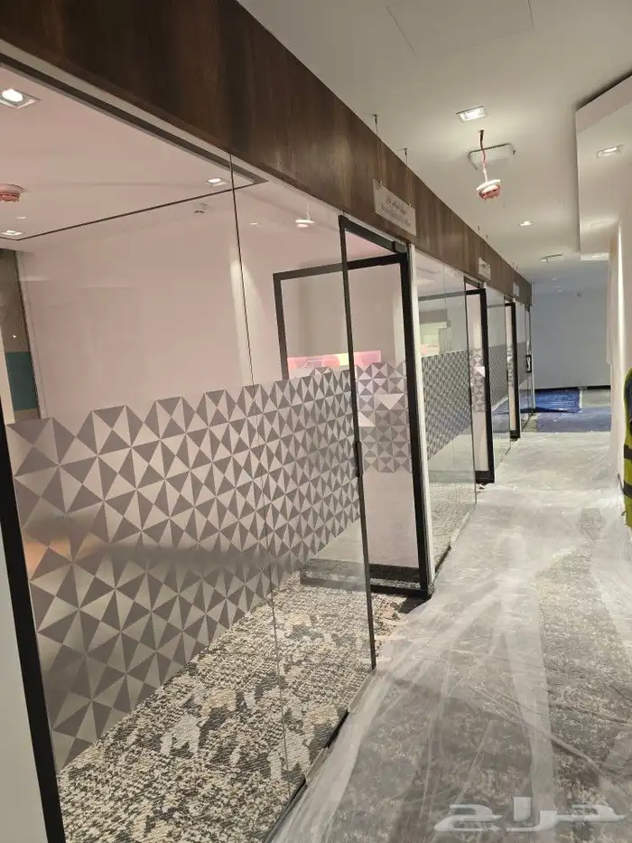 قواطع زجاج سكريت مكاتب قزاز سكريت قواطع 4