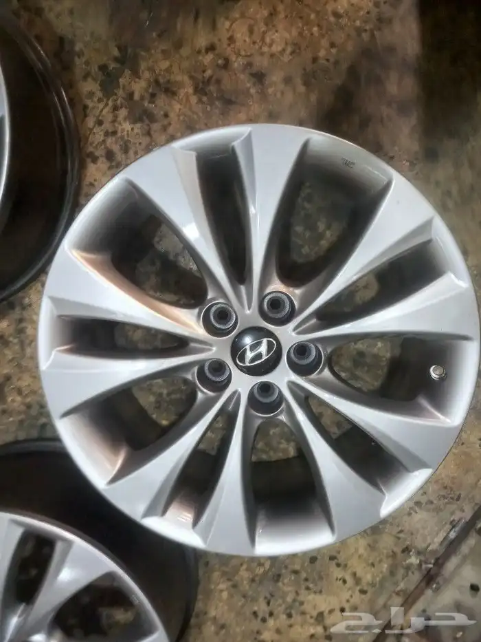 جنوط ازيرا موديل2014 مقاس 18 اصلي وكاله 2