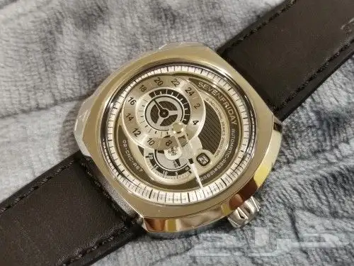 ساعة سفن فرايدي السويسرية 11