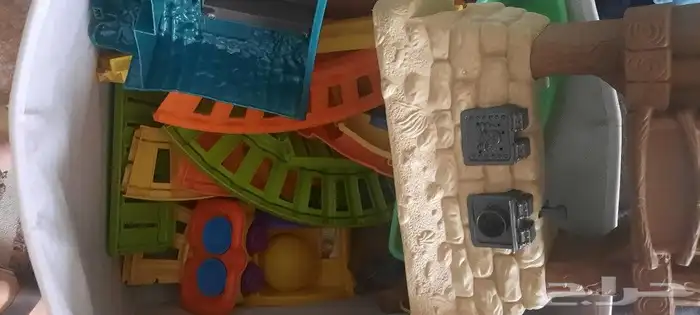 مجموعة قيمة للاطفال من كراسي و العاب و غيرها بحالة جديدة 15