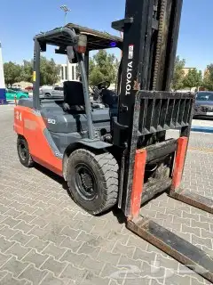 روفع شوكيه للايجار كرينات ابو احمد الجميع انوع المعدات اث 3