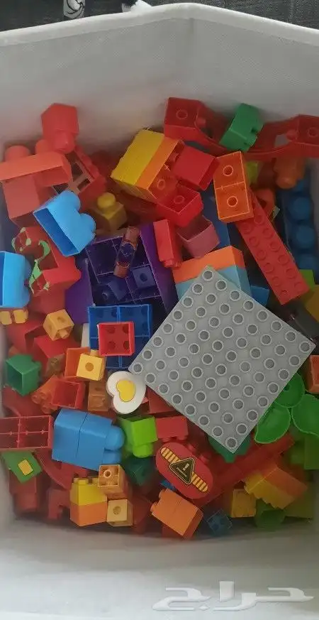 مجموعة قيمة للاطفال من كراسي و العاب و غيرها بحالة جديدة 14