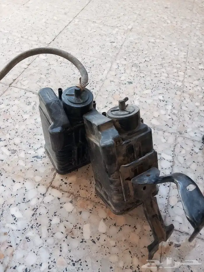 علبة تبخير بنزين كورولا موديل 2001 إلى موديل 2007 0