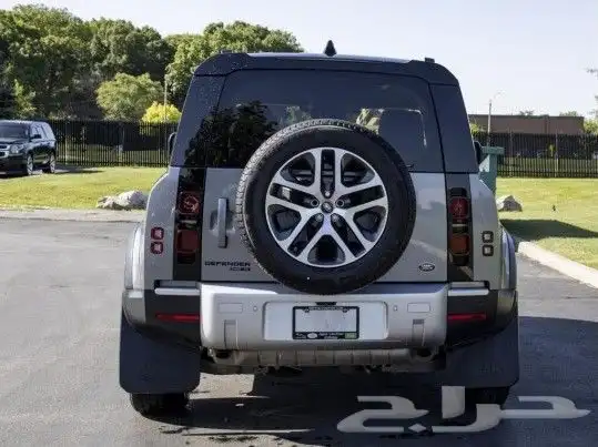لاند روفر ديفيندر Land Rover Defender 110 P400 SE موديل 2020 5