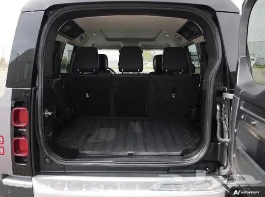 لاند روفر ديفيندر Land Rover Defender P400 HSE موديل 2020 24