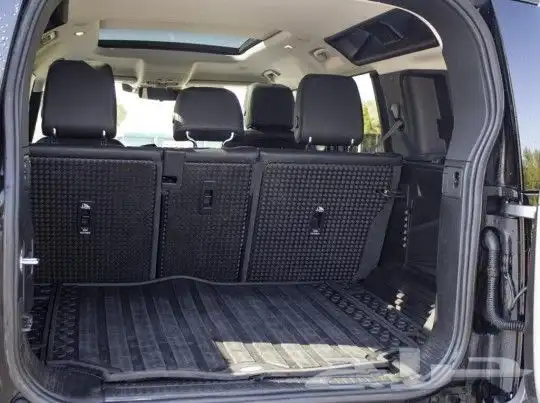 لاند روفر ديفيندر Land Rover Defender 110 P400 SE موديل 2020 20
