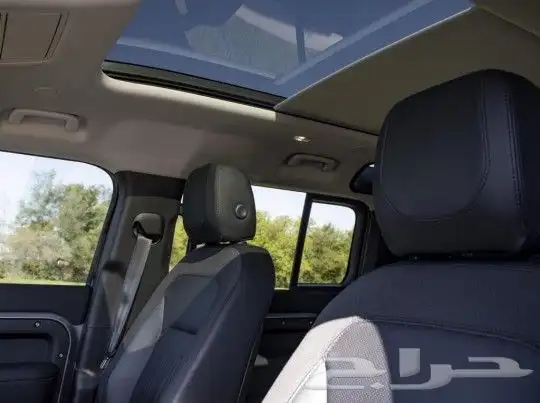 لاند روفر ديفيندر Land Rover Defender 110 P400 SE موديل 2020 7