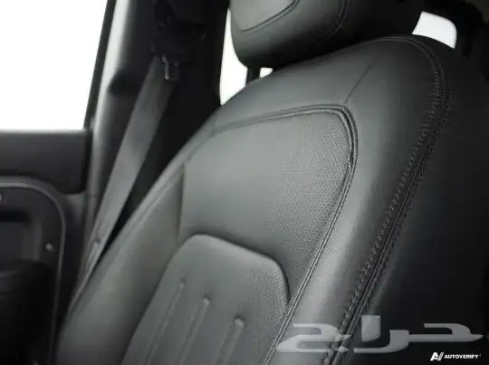 لاند روفر ديفيندر Land Rover Defender P400 HSE موديل 2020 9