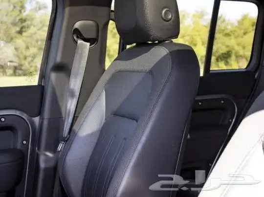 لاند روفر ديفيندر Land Rover Defender 110 P400 SE موديل 2020 6