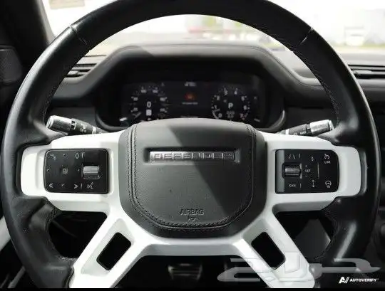 لاند روفر ديفيندر Land Rover Defender P400 HSE موديل 2020 15