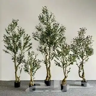 أشجار زينة كأنها الأصل 1