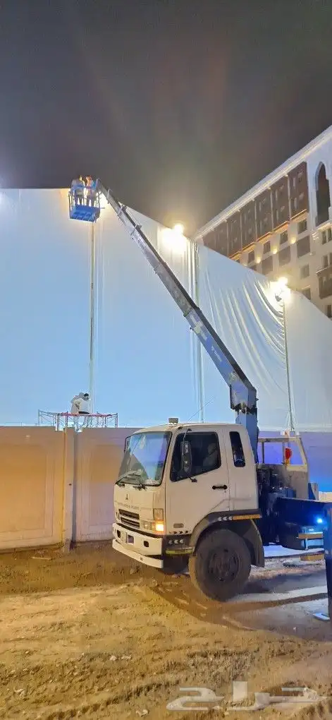 سطحه. رفع عمال بوم تراك باسكت شغل يومي 8