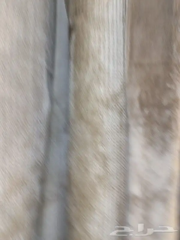 يوجد موكيت تركي واماراتي وفنيل بلجيكي و فرنسي ويوجد جميع نوا 1