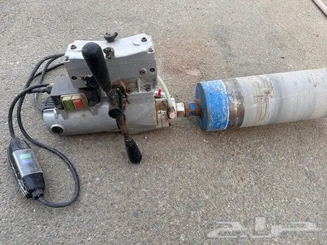 تكسير خرسانه وفتحات كور وقصه خلاص انا بالمنشر الليزر بالريا0 0