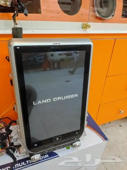 شاشه لندكروزر تسلاء 2021 1