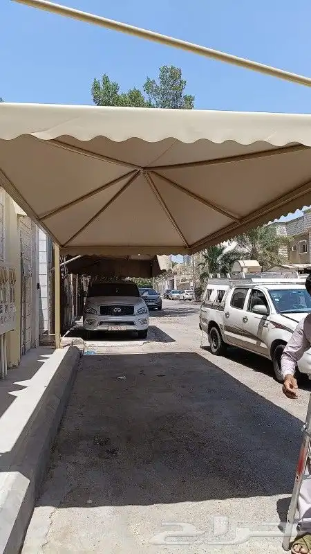 مظلات سيارات سواتر شريح حديد سواتر قماش برجولات جلسات خارجية 4