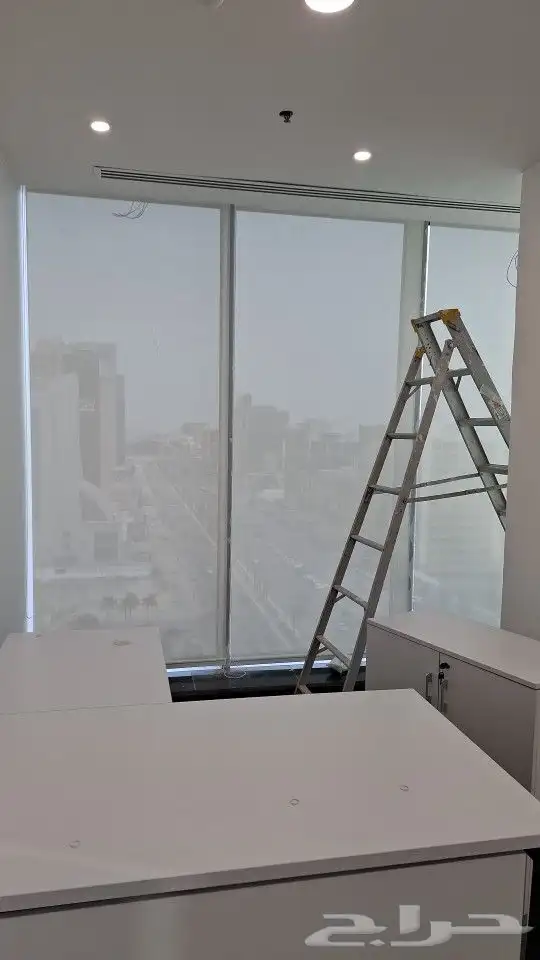 ستائر رول لواجهات المعارض مكاتب شركات بلاك اوت و سن سكري 4