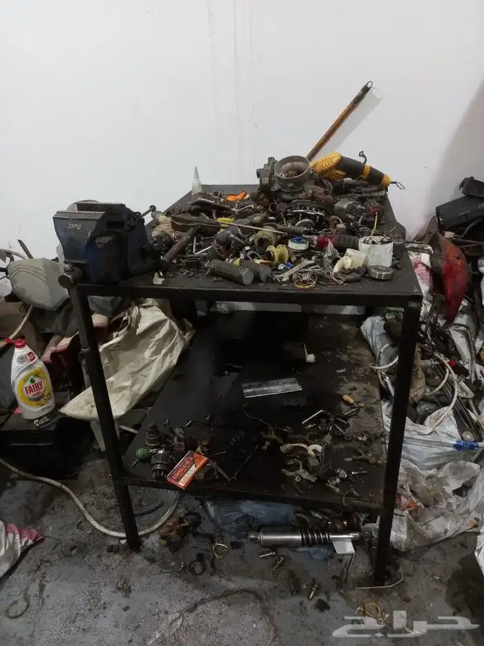 3دريلات كهرباء 1 بلور هواء 2 مسدس هواء سخن 6