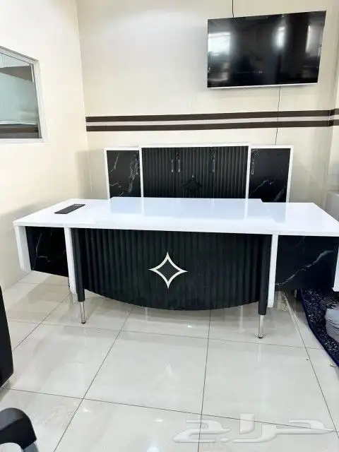 office furniture اثاث مكتبي طاولات اجتماعات بارتشن كاونترات 2