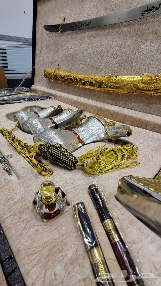 طقم السيف والدلال الفاخر من الخطاط العساف 2