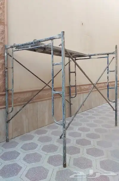 سقالات واخشاب 1
