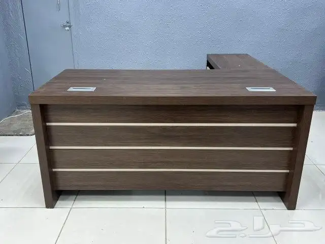 office furniture اثاث مكتبي طاولات اجتماعات بارتشن كاونترات 18