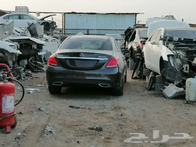 يوجد لدينا قطع غيار ألماني مرسيدس بي ام دبليو جي كلاس وكذلك 2