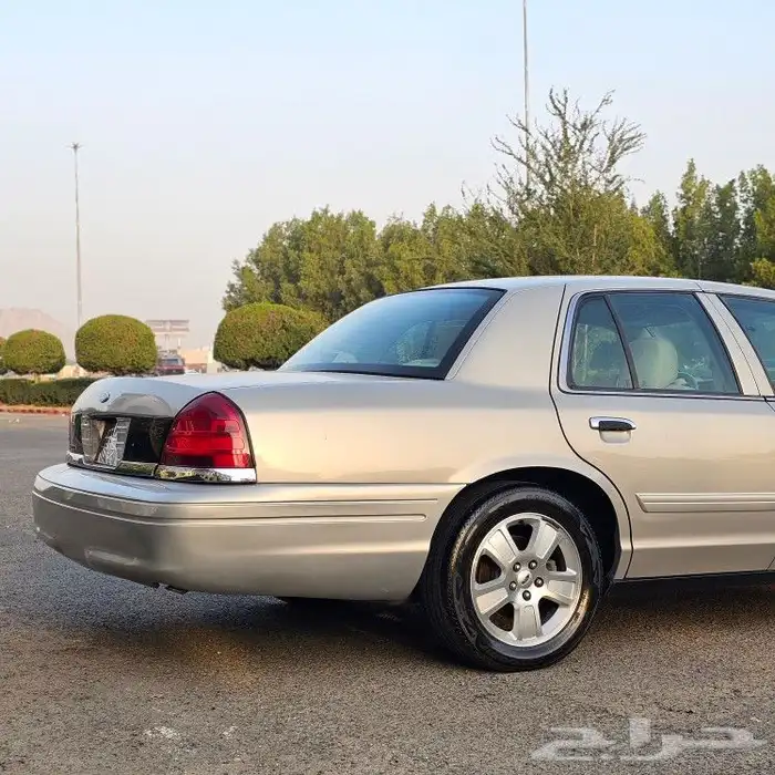 ( مباع ) فورد فكتوريا سعودي 10