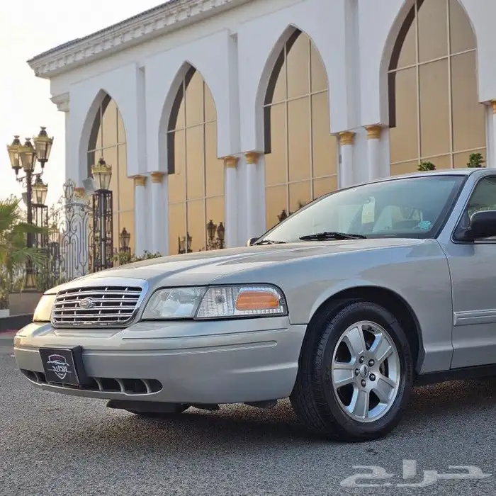 ( مباع ) فورد فكتوريا سعودي 3