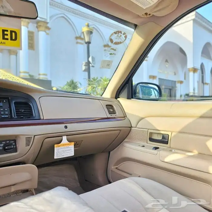 ( مباع ) فورد فكتوريا سعودي 41