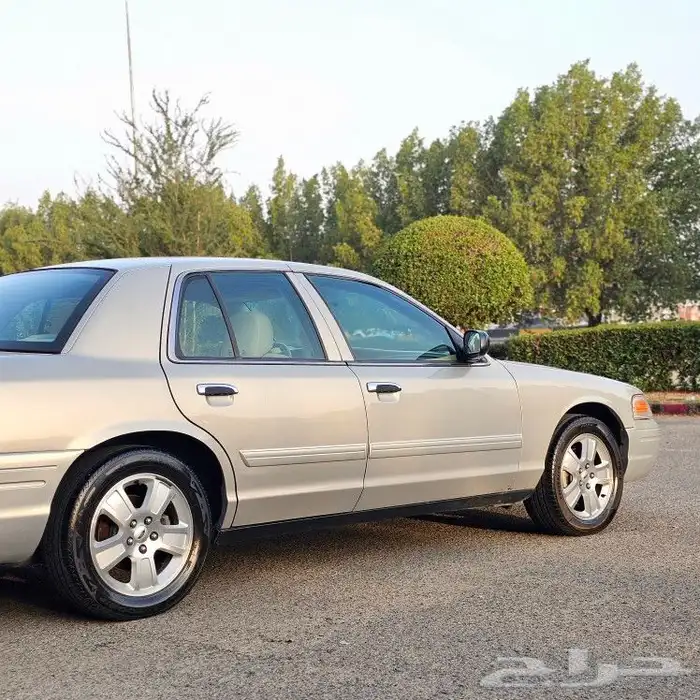 ( مباع ) فورد فكتوريا سعودي 18