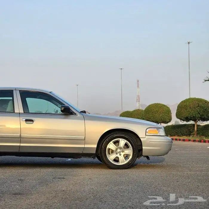 ( مباع ) فورد فكتوريا سعودي 4