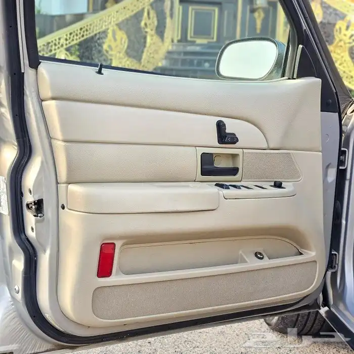 ( مباع ) فورد فكتوريا سعودي 37