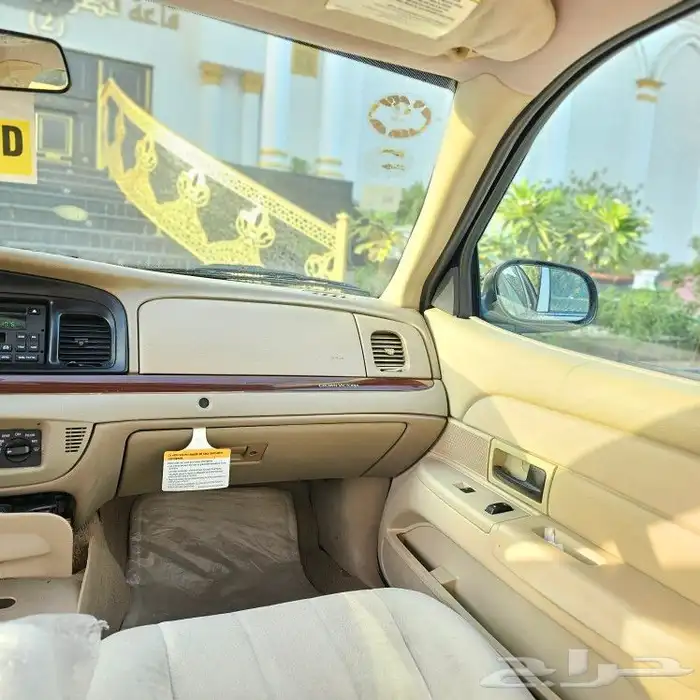 ( مباع ) فورد فكتوريا سعودي 42