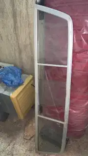 قطع جمس حوض اصلي جي ام مديل 78 وزجاج خلفي 2