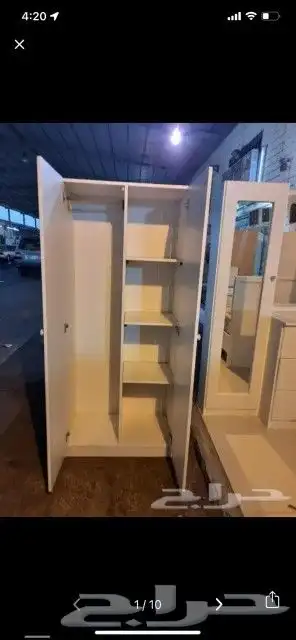 دولاب ملابس و طاولات و بلازمه 4