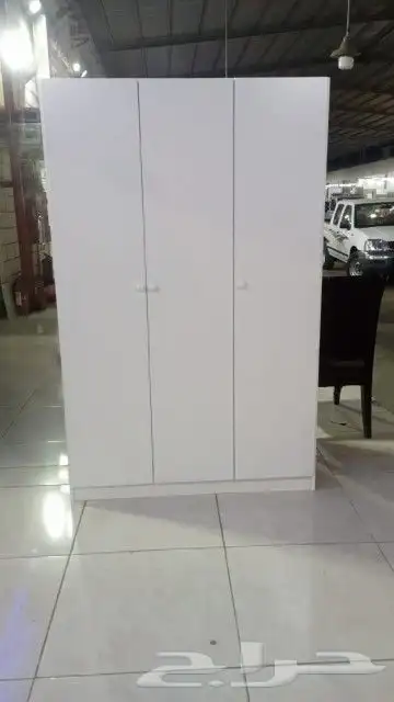 دولاب ملابس و طاولات و بلازمه 6