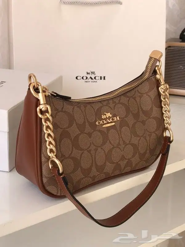 شنط كوتش توب كوالتي 19