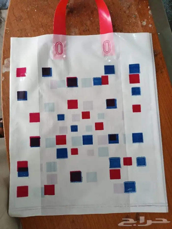 طباعه وتصنع جميع انواع الاكياس وسفر المطبوعه ولكاسات 0