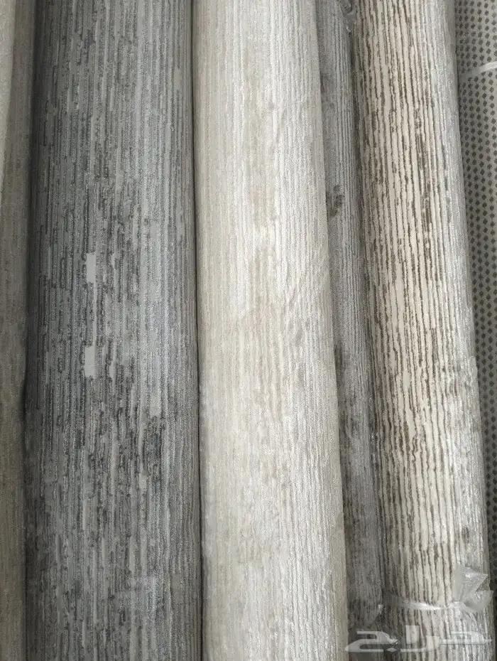 يوجد موكيت تركي واماراتي وطني وفنيل بلجيكي و فرنسي ويوجد ساد 5