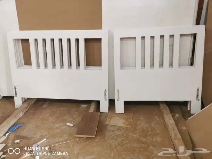 دولاب ملابس و طاولات و بلازمه 13