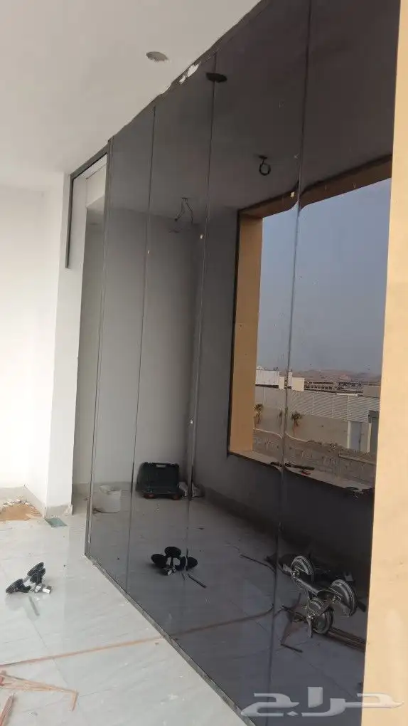 زجاج سكريت  درابزين  شور جميع انواع الزجاج والاستركشر 6