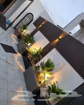 متخصصون في مجال العشب الصناعي 2