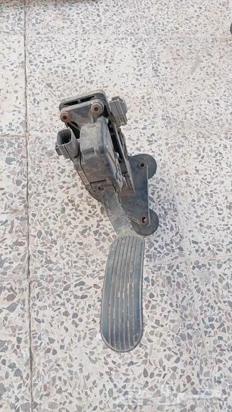 قطع غيار كليبرات وفحمات فورد واكسسوارات فورد مستعملة 4