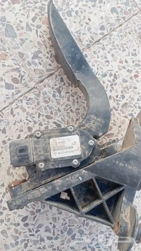 قطع غيار كليبرات وفحمات فورد واكسسوارات فورد مستعملة 5