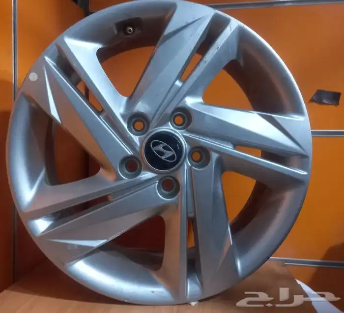 جنوط هونداي كريتا موديل2022 مقاس17 اصلي وكاله 1